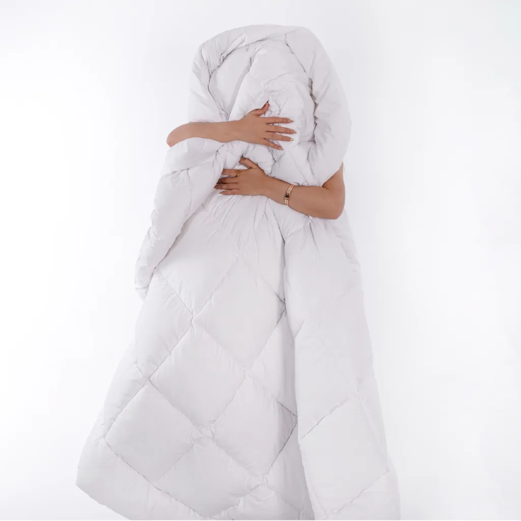 11_All Season Comforter 4.webp