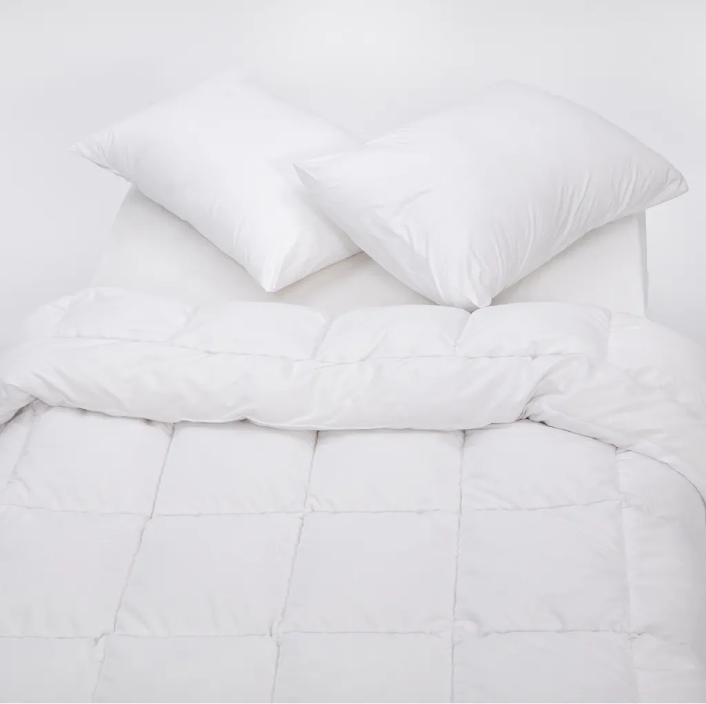 12_Hotel Comforter 3.webp
