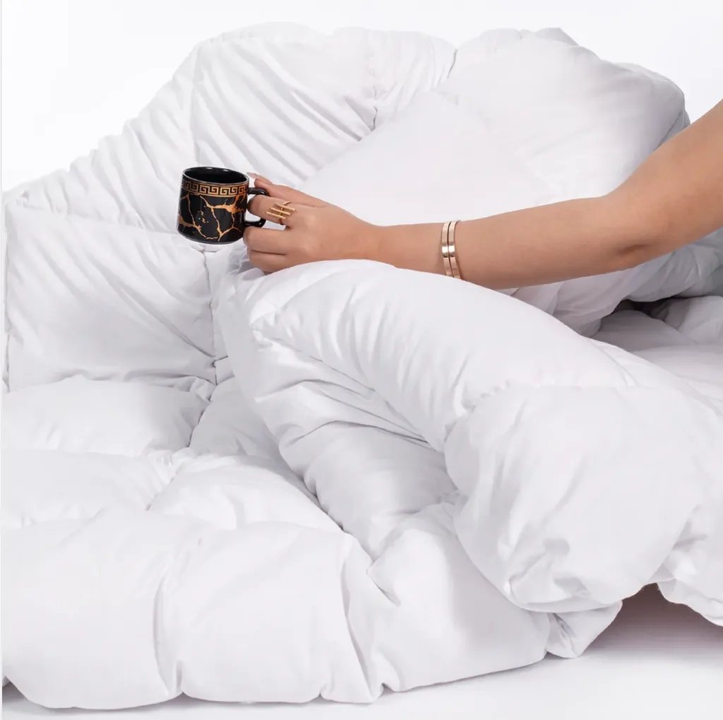 Premium Hotel Duvet (HD- 180 * 220)